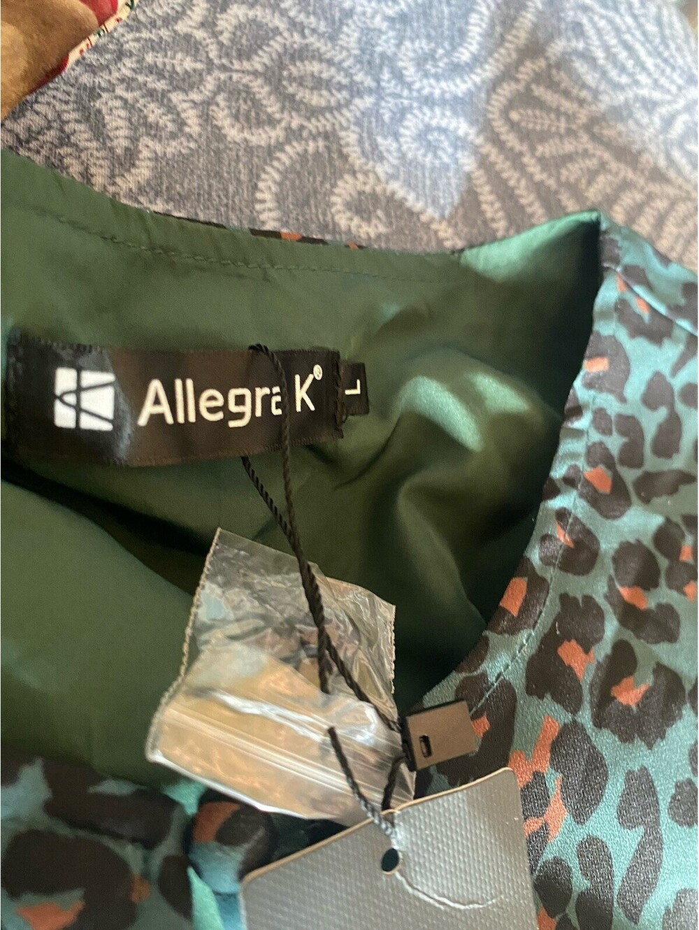 Allegra K GREEN AND BLACK LEOPARD ANIMAL PRINT V NECK LONG SLEEVE DRESS Large - Picture 2 of 6